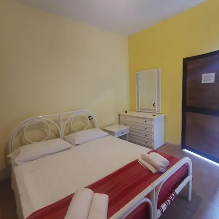 Ambra 3* 马里内拉迪萨尔扎纳